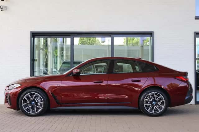 BMW i4 (2023) thumbnail 5