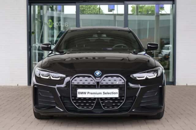 BMW i4 (2024) thumbnail 3