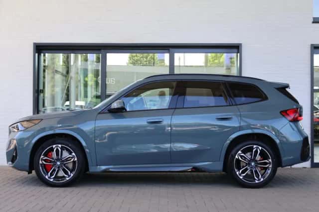BMW iX1 (2026) thumbnail 5