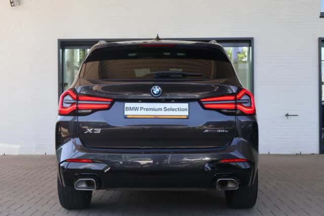 BMW X3 (2021) thumbnail 4