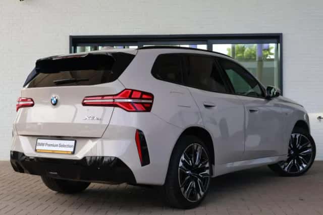 BMW X3 (2025) thumbnail 2