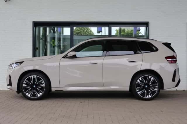 BMW X3 (2025) thumbnail 5