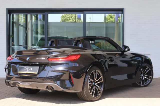 BMW Z4 (2026) thumbnail 2