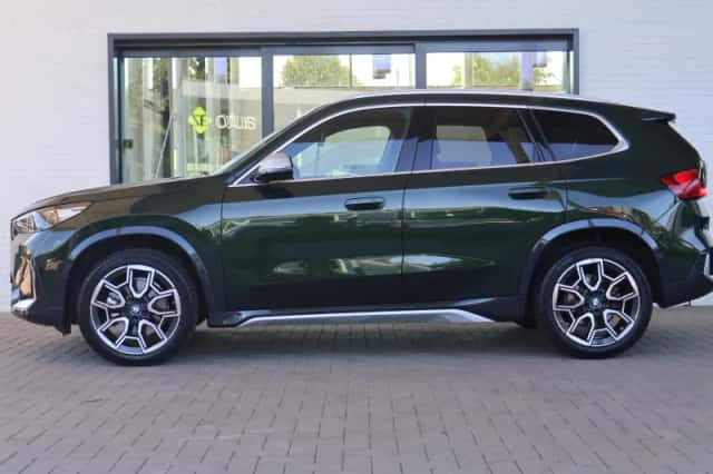 BMW X1 (2023) thumbnail 4