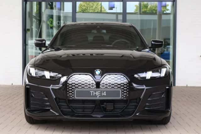 BMW i4 (2026) thumbnail 3