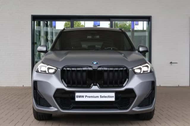 BMW X1 (2023) thumbnail 3