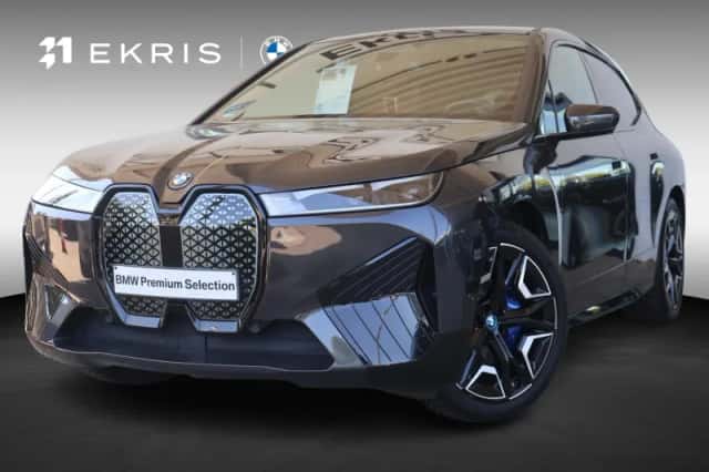 BMW iX (2021) thumbnail 1