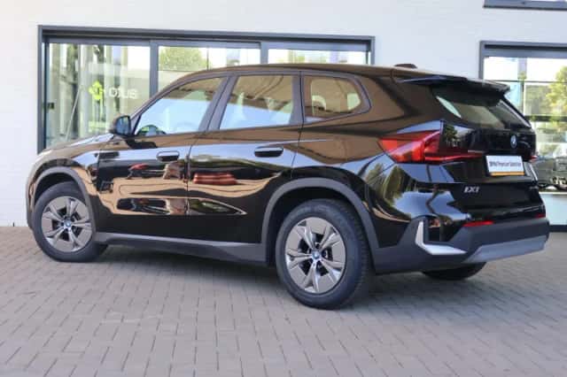 BMW iX1 (2024) thumbnail 5