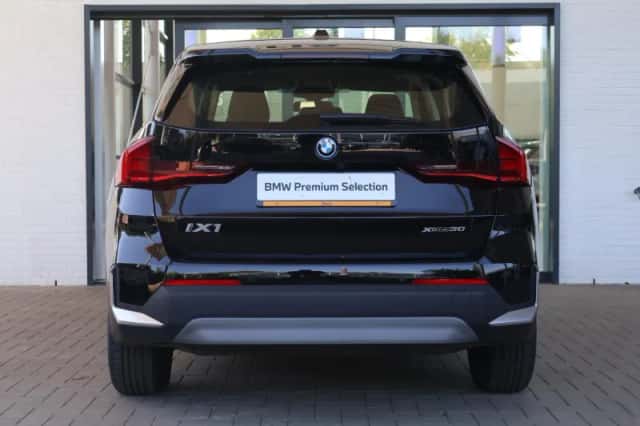 BMW iX1 (2024) thumbnail 6