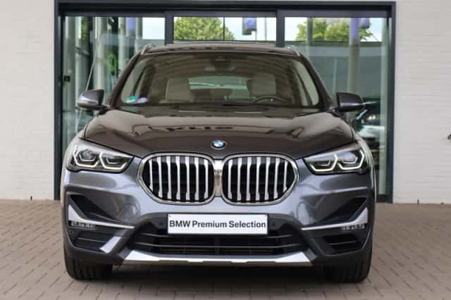 BMW X1 (2021) thumbnail 3