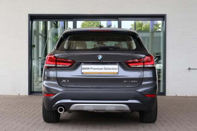 BMW X1 (2021) thumbnail 4
