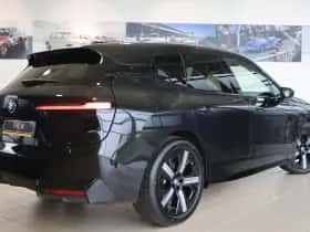 BMW iX (2025) thumbnail 2