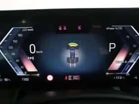 BMW iX (2025) thumbnail 13