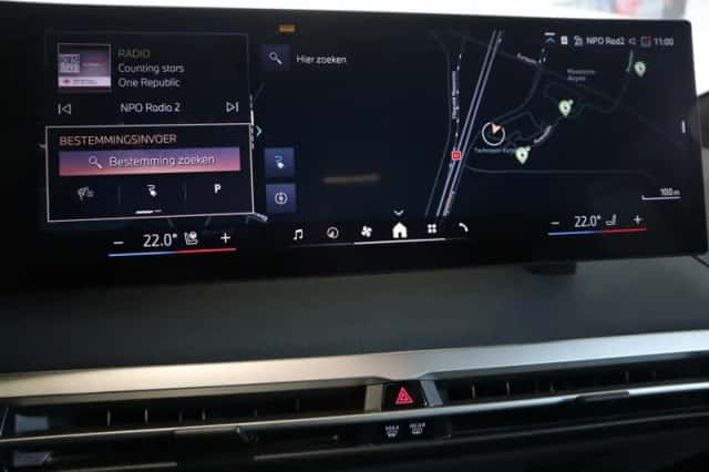 BMW iX (2025) thumbnail 15