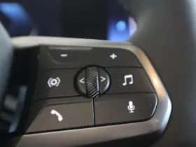 BMW iX (2025) thumbnail 25
