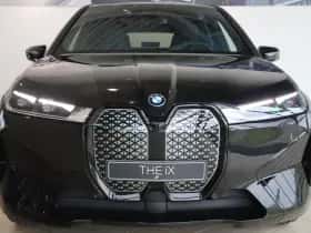 BMW iX (2025) thumbnail 4