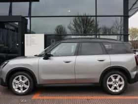 MINI Countryman (2025) thumbnail 6
