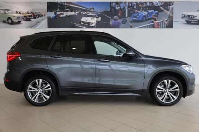 BMW X1 (2019) thumbnail 3