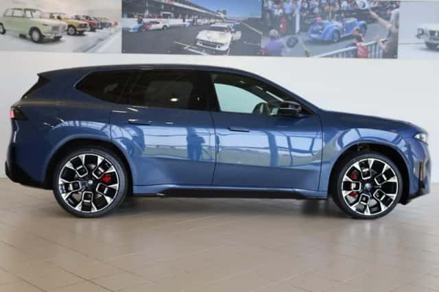 BMW iX3 (2026) thumbnail 3