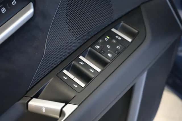 BMW iX3 (2026) thumbnail 26