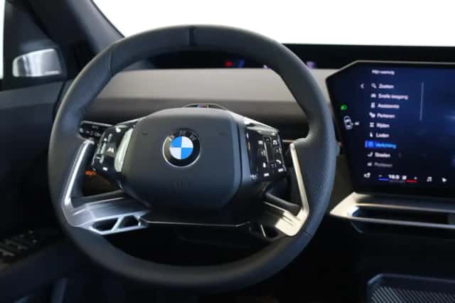BMW iX3 (2026) thumbnail 10