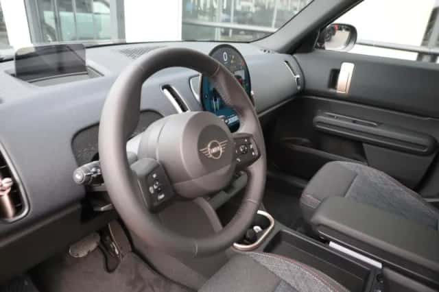 MINI Countryman (2026) thumbnail 9