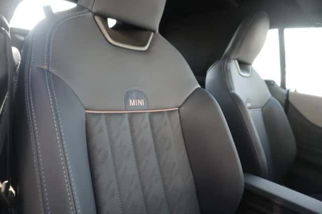 MINI Cabrio Cooper (2026) thumbnail 18