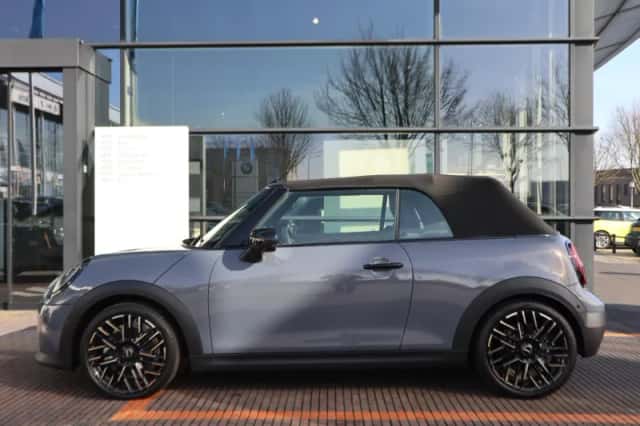 MINI Cabrio Cooper (2026) thumbnail 5