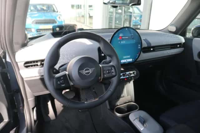MINI Cabrio Cooper (2026) thumbnail 9