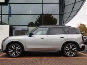 MINI Countryman (2025) thumbnail 2