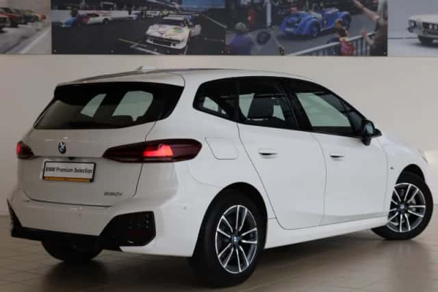 BMW 2-Serie (2025) thumbnail 2
