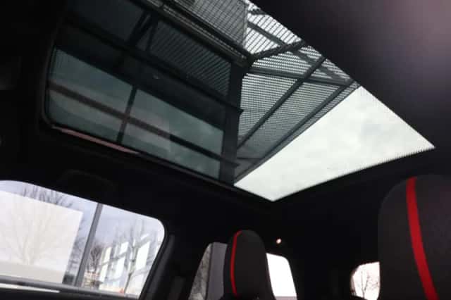 MINI Cooper (2024) thumbnail 14