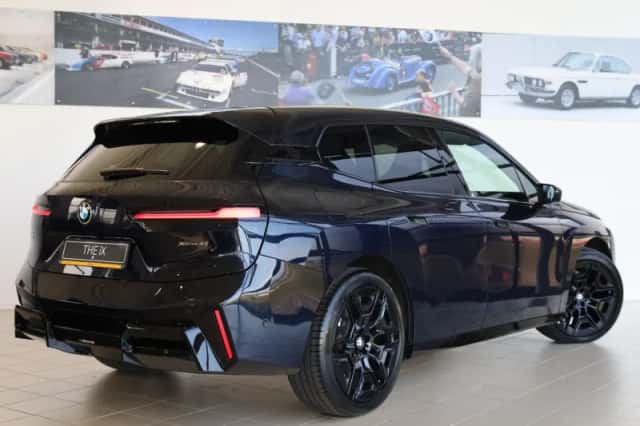 BMW iX (2026) thumbnail 2