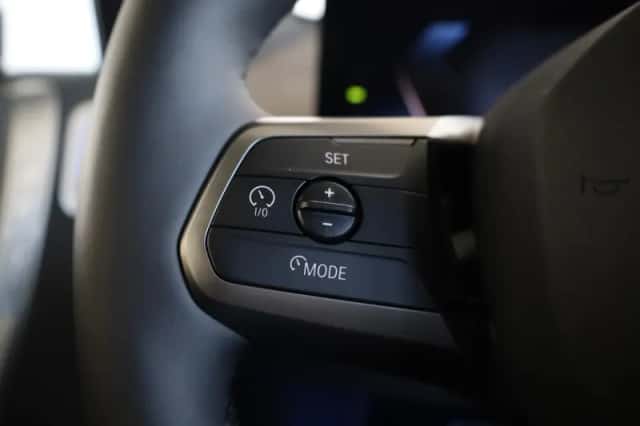 BMW iX (2026) thumbnail 27