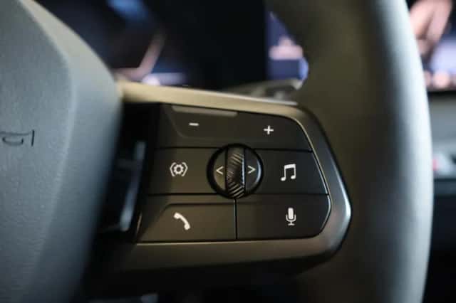 BMW iX (2026) thumbnail 28
