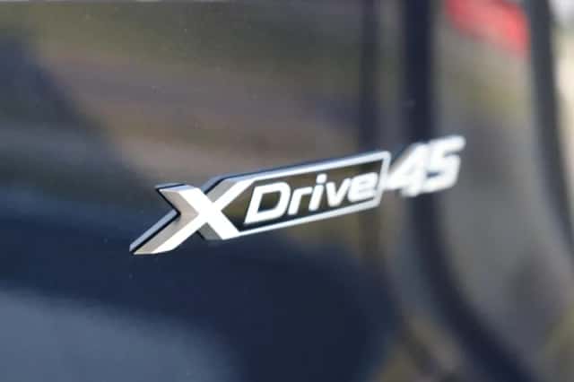 BMW iX (2026) thumbnail 33