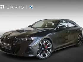 BMW i5 (2023)