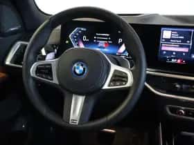 BMW X5 (2024) thumbnail 11