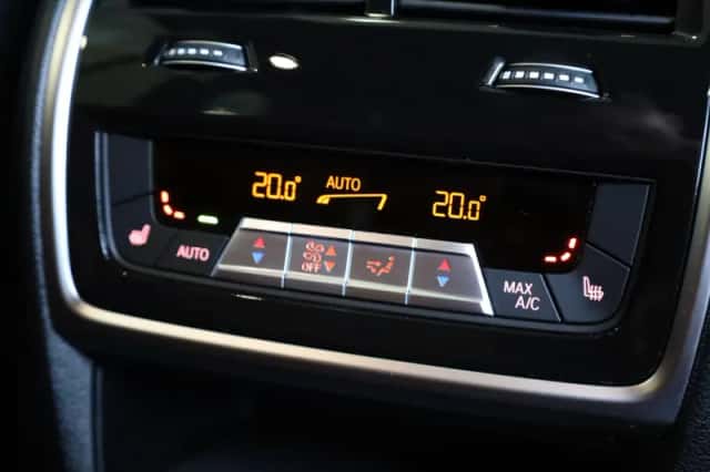 BMW X5 (2024) thumbnail 23
