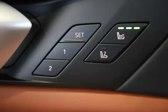 BMW X5 (2024) thumbnail 25