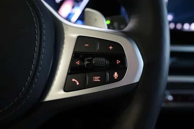 BMW X5 (2024) thumbnail 28