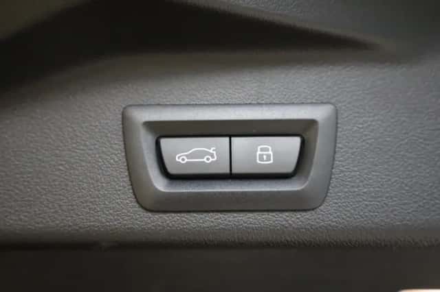 BMW X5 (2024) thumbnail 33