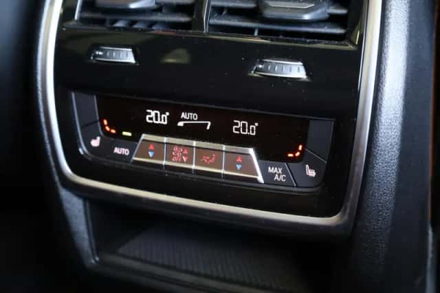 BMW X5 (2025) thumbnail 25