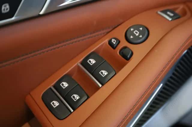 BMW X5 (2025) thumbnail 28