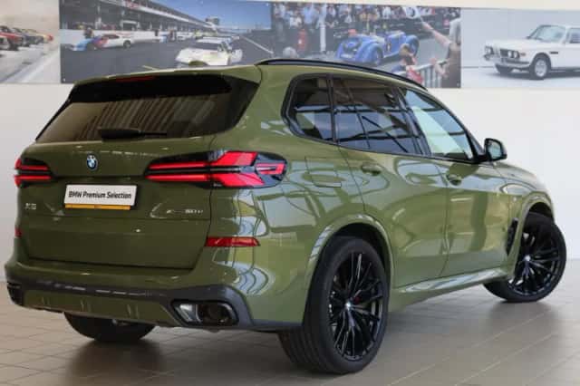 BMW X5 (2025) thumbnail 2