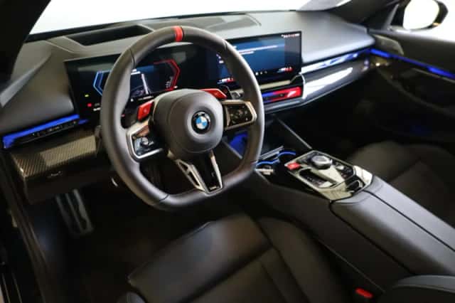 BMW M5 (2026) thumbnail 8