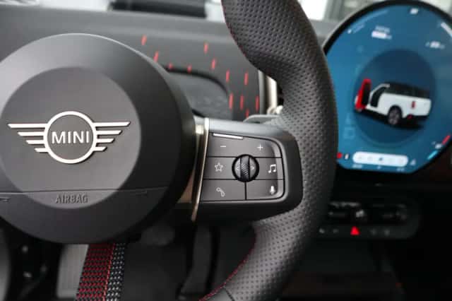 MINI Countryman (2026) thumbnail 14