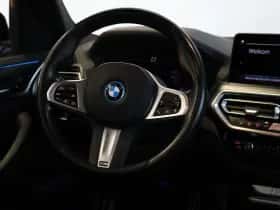 BMW iX3 (2022) thumbnail 11