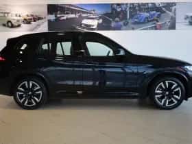 BMW iX3 (2022) thumbnail 3