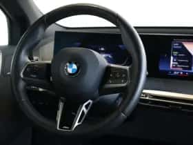 BMW iX (2025) thumbnail 11